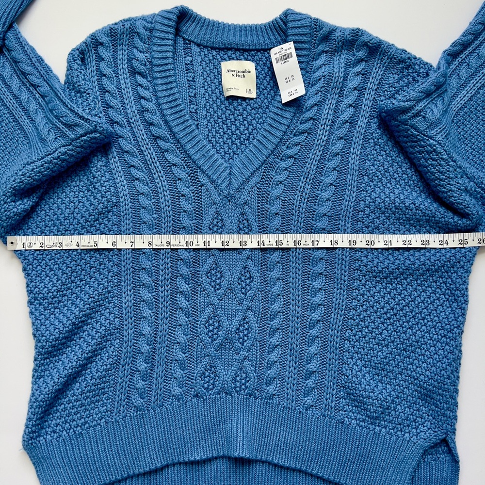 Abercrombie & Fitch sweater - Picture 3 of 4